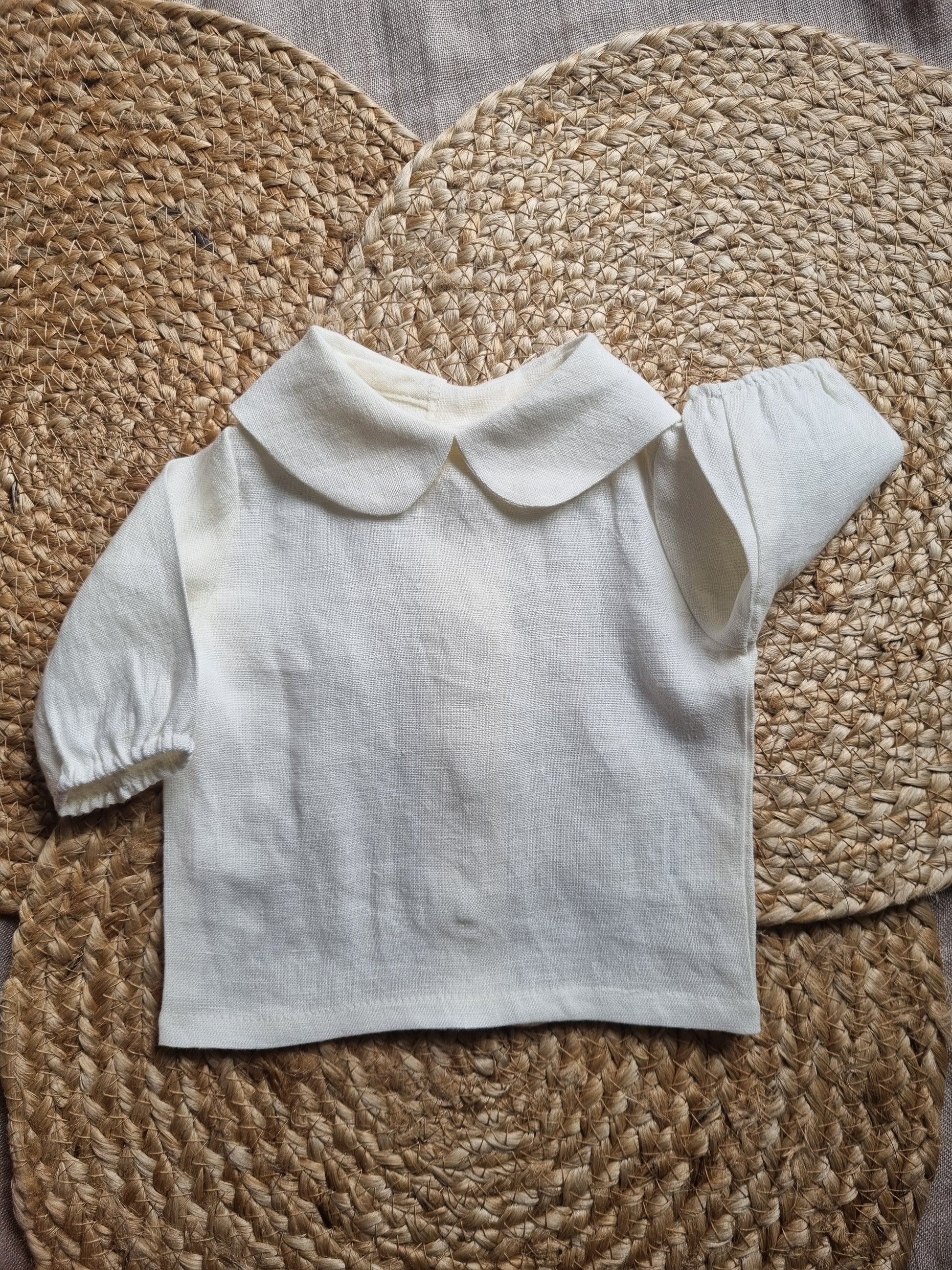 Camasuta din in prespalat, cu guler Peter Pan, culoare Milk White - GRADINA CU COCONI SRL