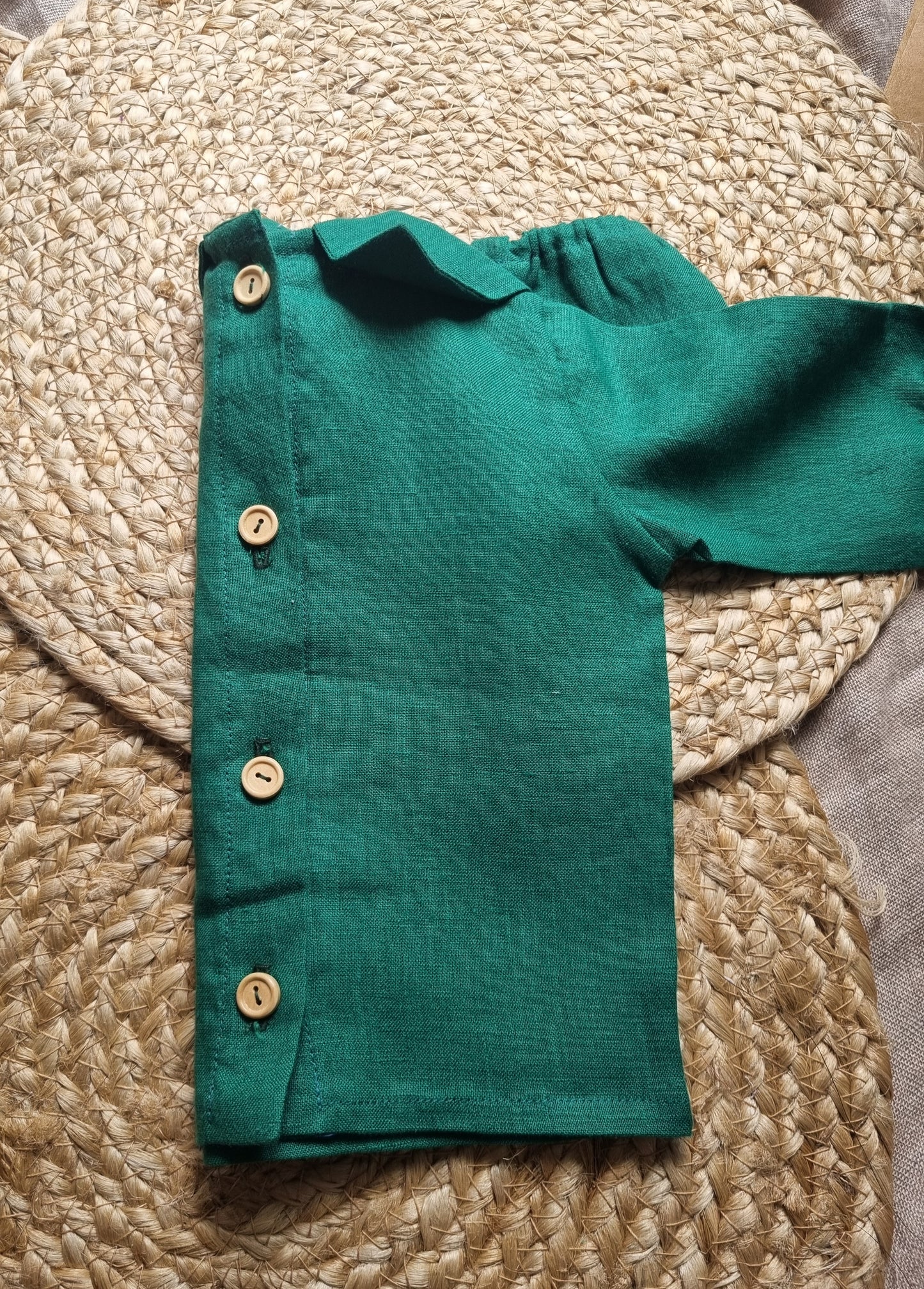 Camasuta din in prespalat, cu guler Peter Pan, culoare Verde Pin - GRADINA CU COCONI SRL
